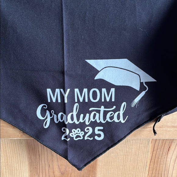 New Black and White Dog Graduation Bandana with Decorative Text - Picture 1 of 1
